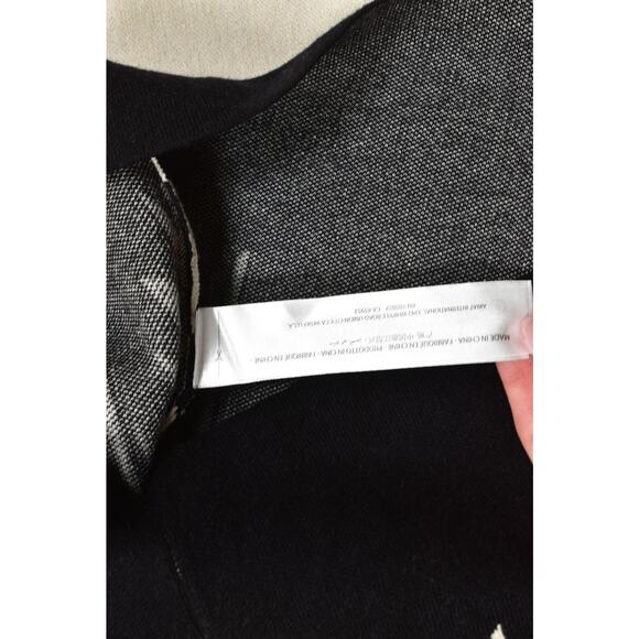 Ariat Women's Straight Skirt Regular Size L Black & White Aztec Western Knit - Picture 8 of 8